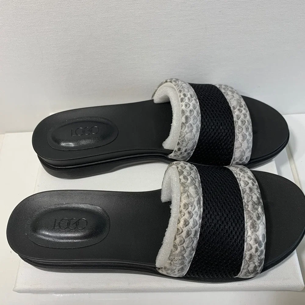 LOGO Lori Goldstein Melanie sandals black 8.5